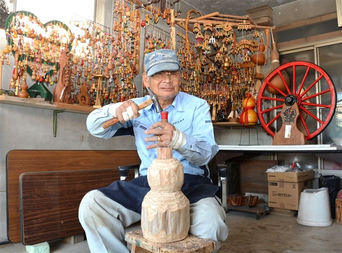 ひょうたん形の手作りアクセサリー人気 行橋市の山口さん｜【西日本