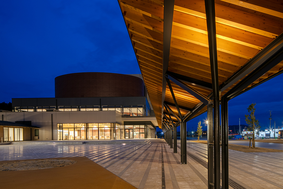 陸前高田市民文化会館（奇跡の一本松ホール） | NTTファシリティーズ