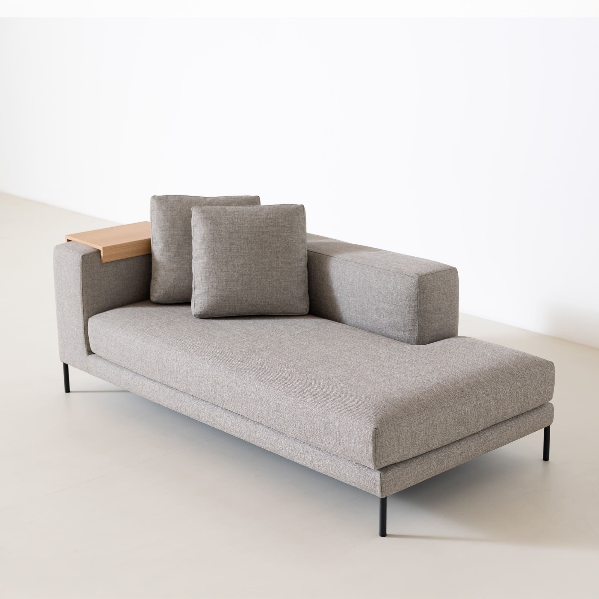 Decibel Standard 3人掛け片ひじ」 製品詳細ページ | 国産ソファ