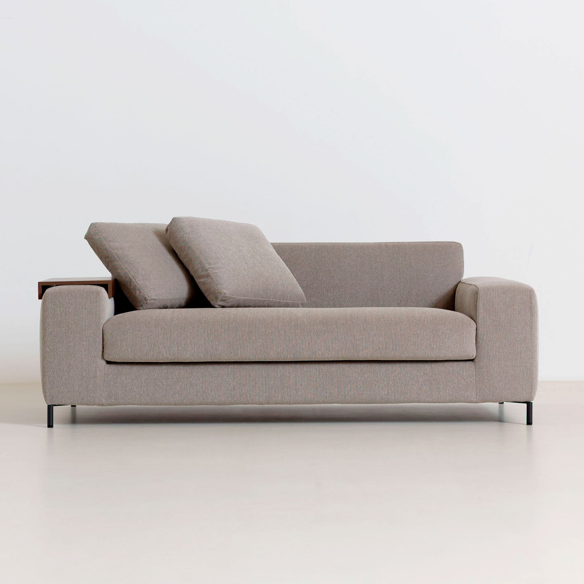 Decibel Traditional 3人掛け両ひじ」 製品詳細ページ | 国産ソファ