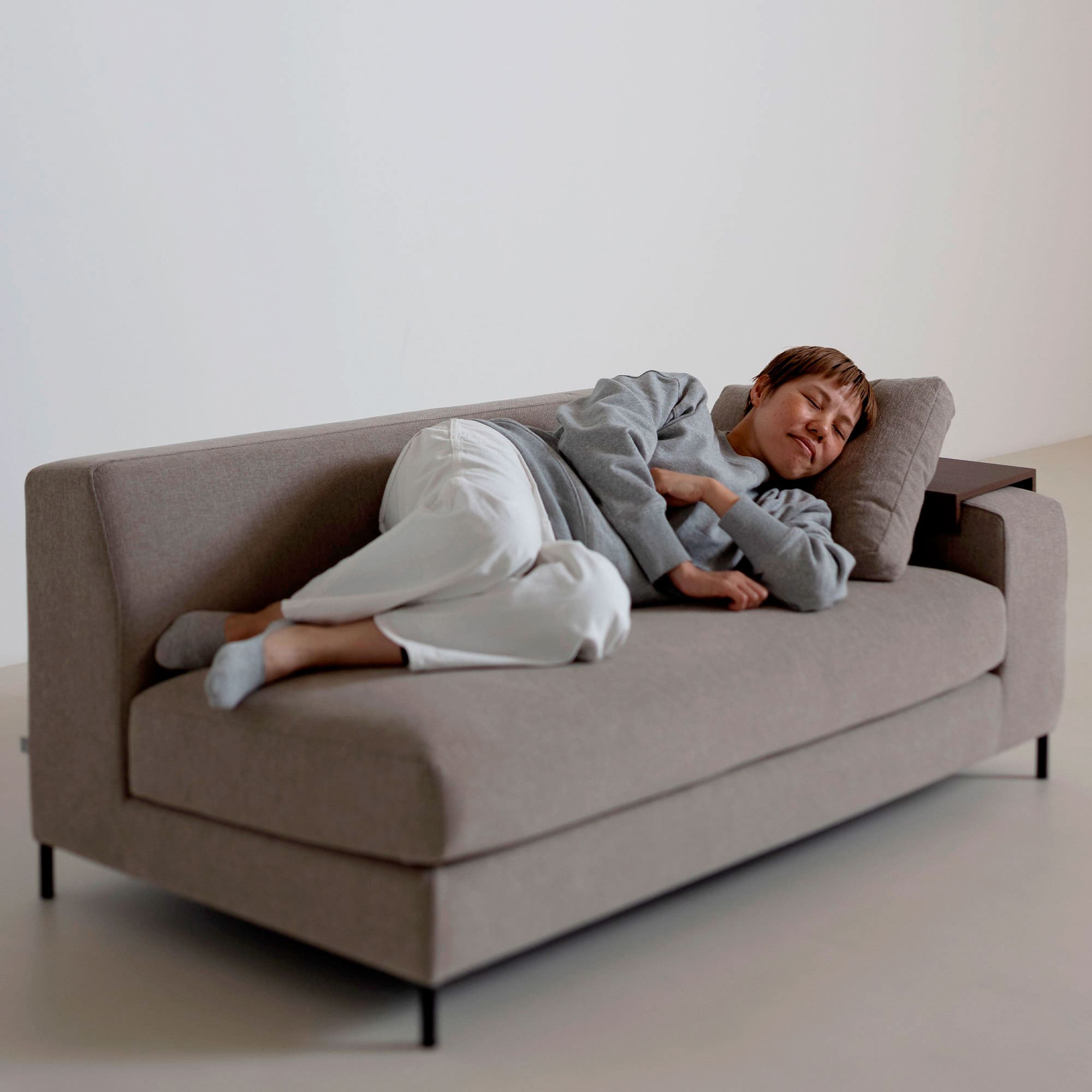 Decibel Traditional 3人掛け両ひじ」 製品詳細ページ | 国産ソファ