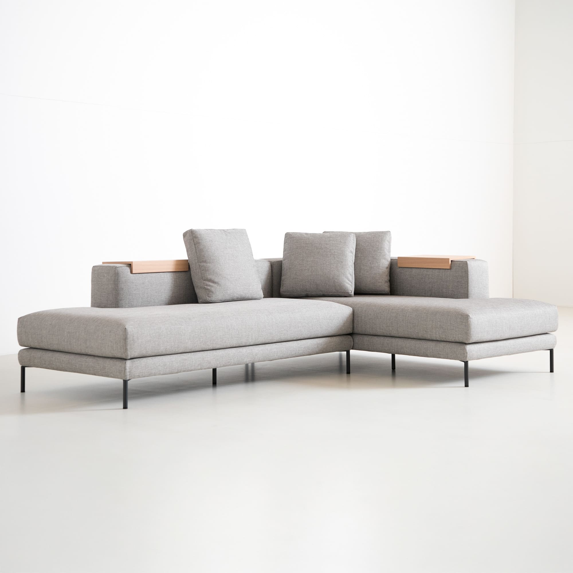 Decibel Standard ミドル3人掛けカウチソファセット 2580」 製品詳細