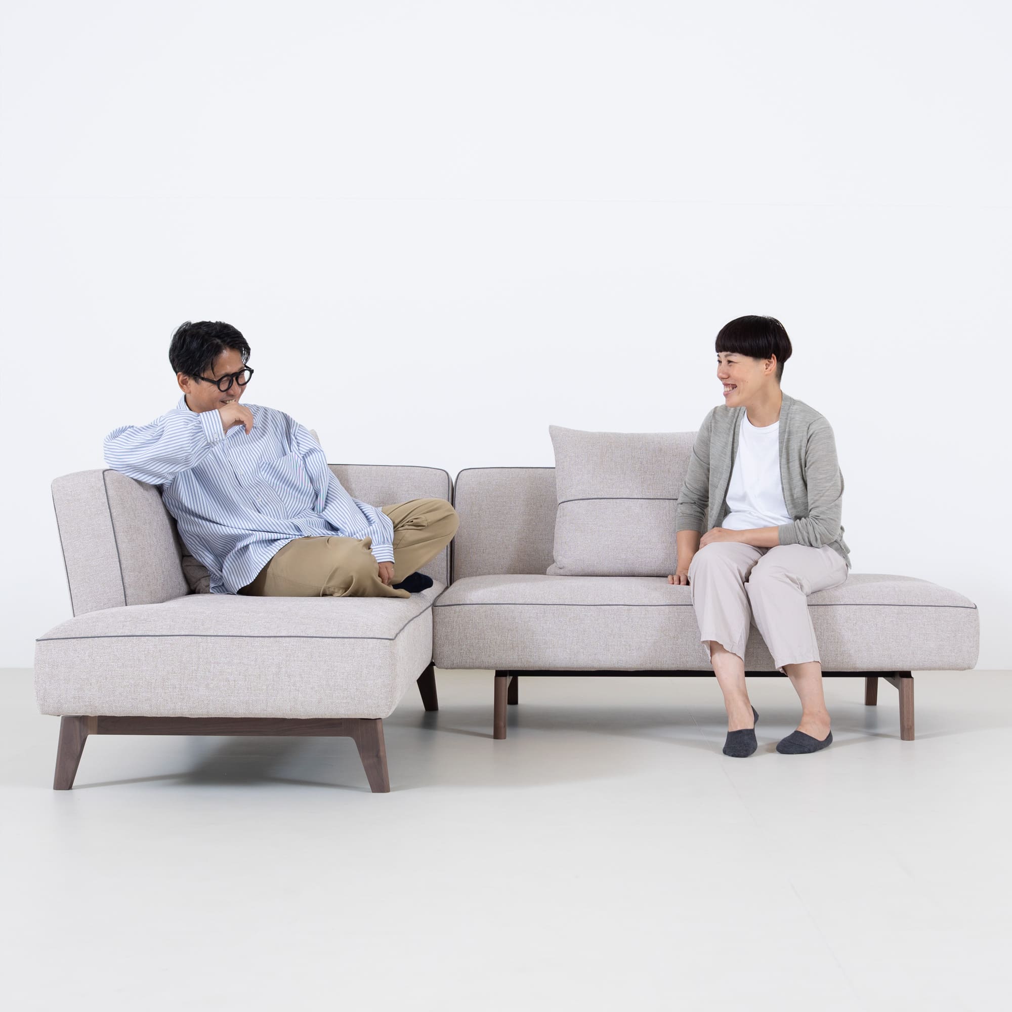 首都圏送無料〜現行estic wonderⅡ 50万総フェザー カウチ ソファ 首都圏