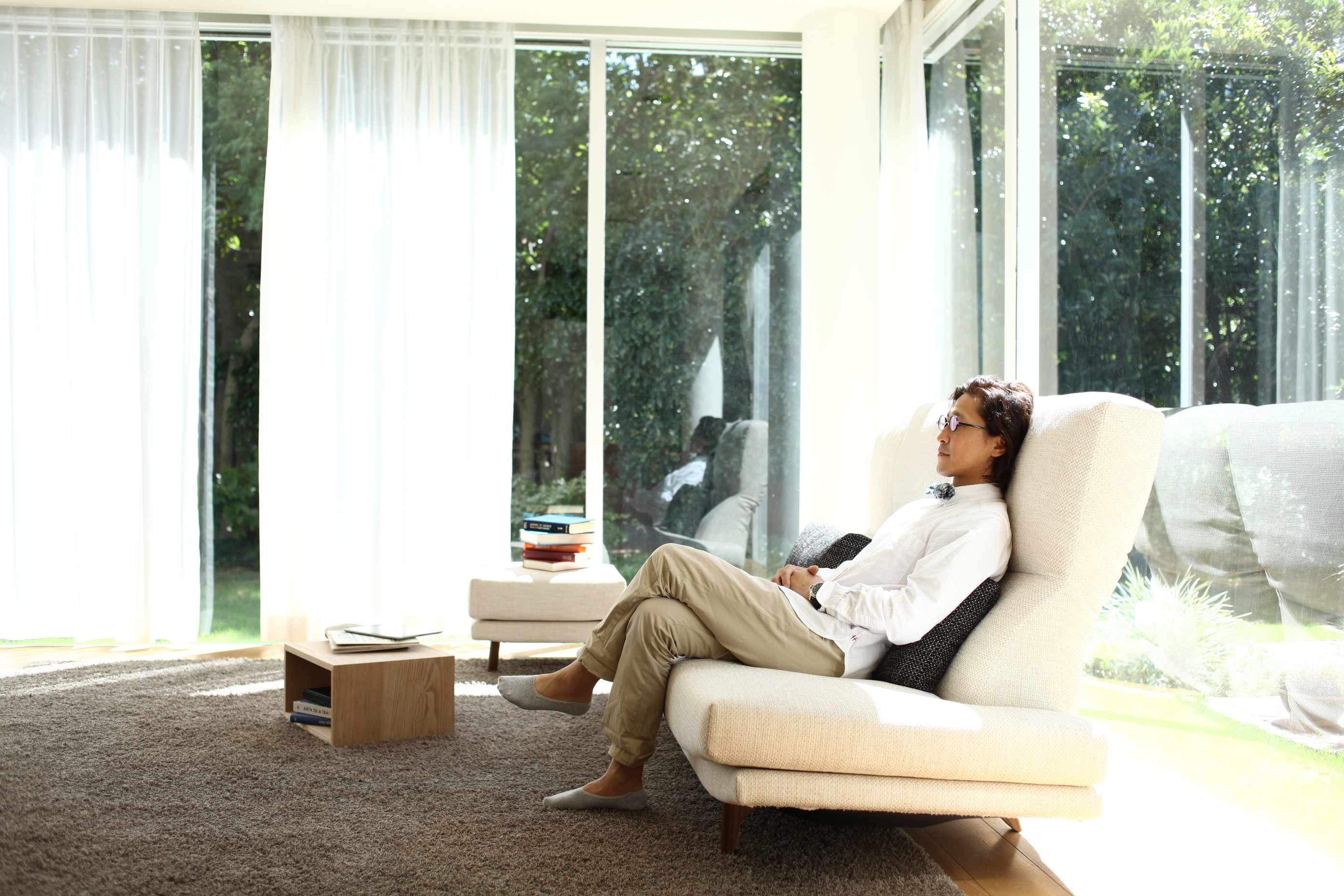 国産ソファブランドNOYESが手がけるハイバックソファのご紹介 | 日本を