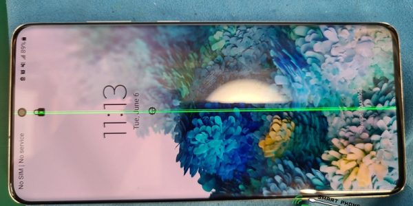 Galaxy S20+ 画面が真っ白になってしまった【即日画面修理】- 大阪