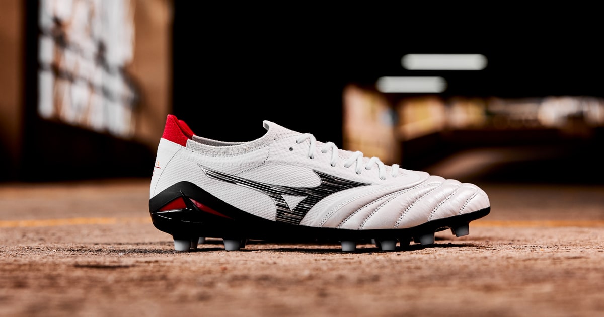 Mizuno Launch The Next-Generation Morelia Neo IV Beta - SoccerBible