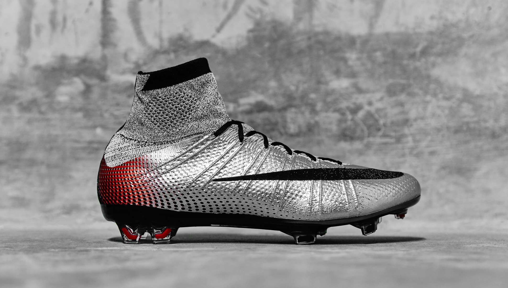 Closer Look | Nike Mercurial Superfly CR7 Quinhentos - SoccerBible