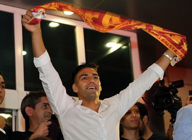 彼らは“希望”を待ち続けた」ファルカオのガラタサライ加入が決定的に