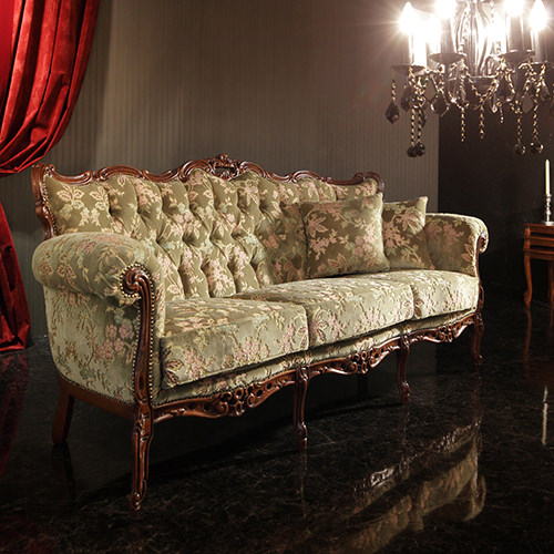 エレガントなクラシックデザインが美しい 金華山ソファ 3人掛けの詳細