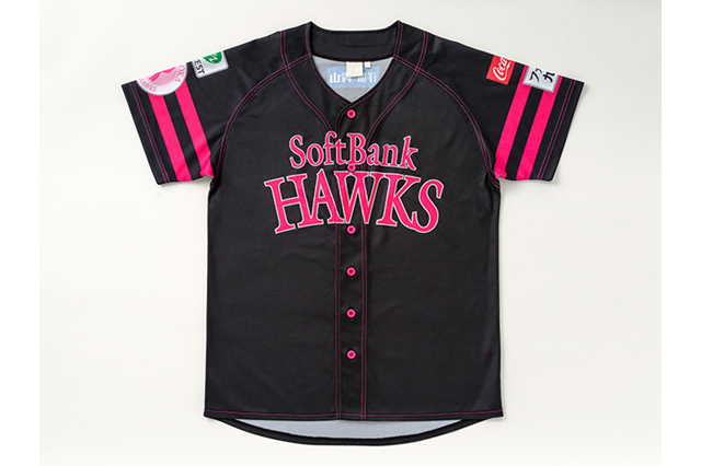 10/3】選べるユニフォームを全員配布＆最終戦セレモニーを実施 | 福岡