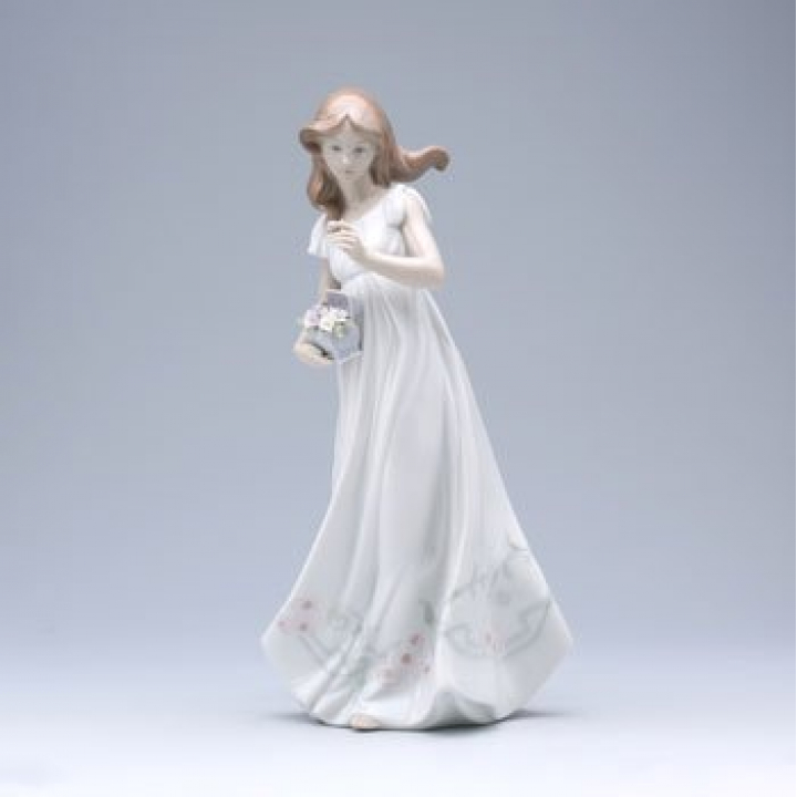 リヤドロ 06921 素敵な宝物 | 洋食器のSohbiネットショップ【公式】