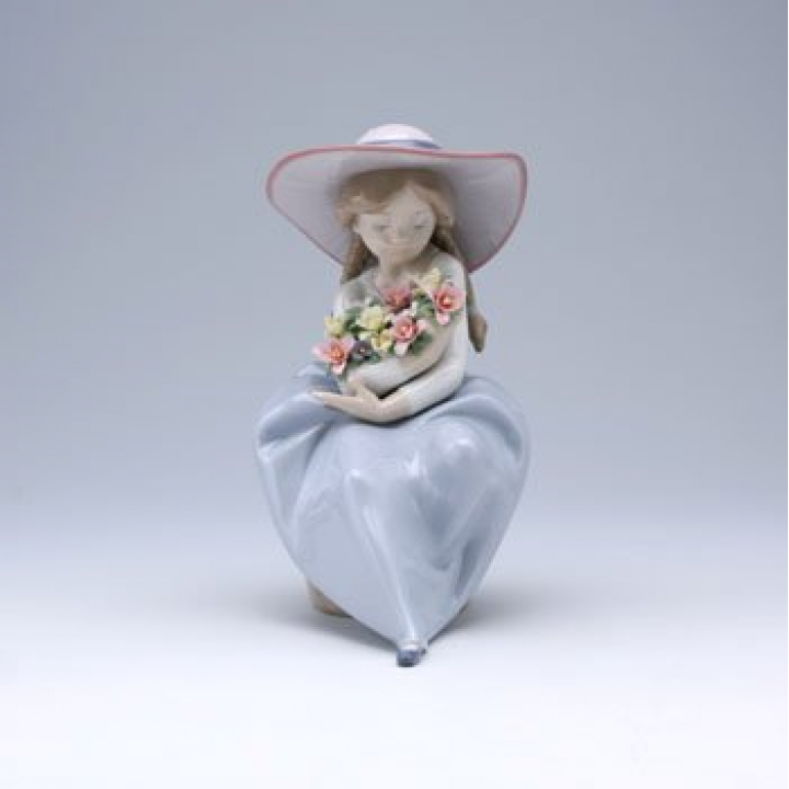 リヤドロ 05862 花の香りにつつまれて | 洋食器のSohbiネットショップ