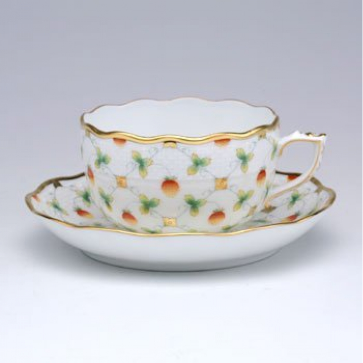 ヘレンド ストロベリーコンポジション ティーカップ&ソーサー FLT-0724