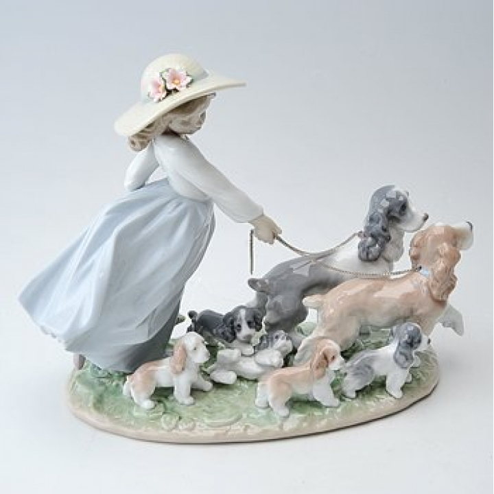 リヤドロ 06784 子犬たちの行進 | 洋食器のSohbiネットショップ【公式】