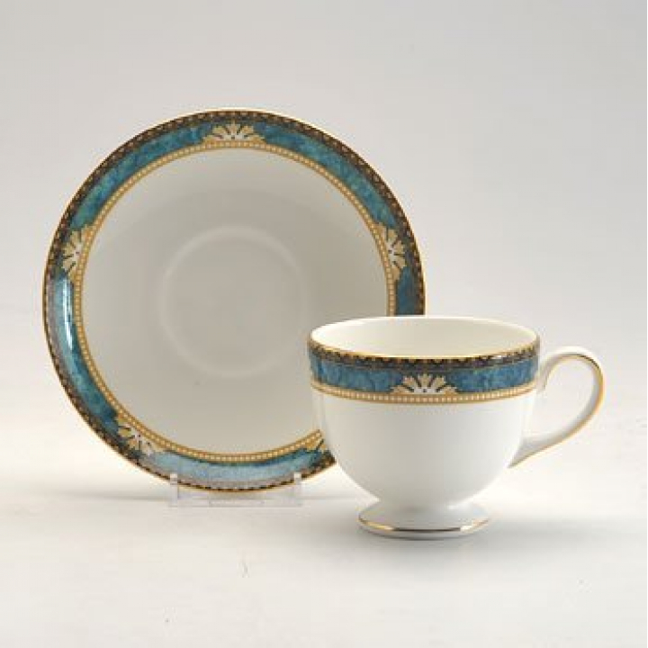 倉庫取り寄せ商品】ウェッジウッド カーゾン ティーカップ&ソーサー