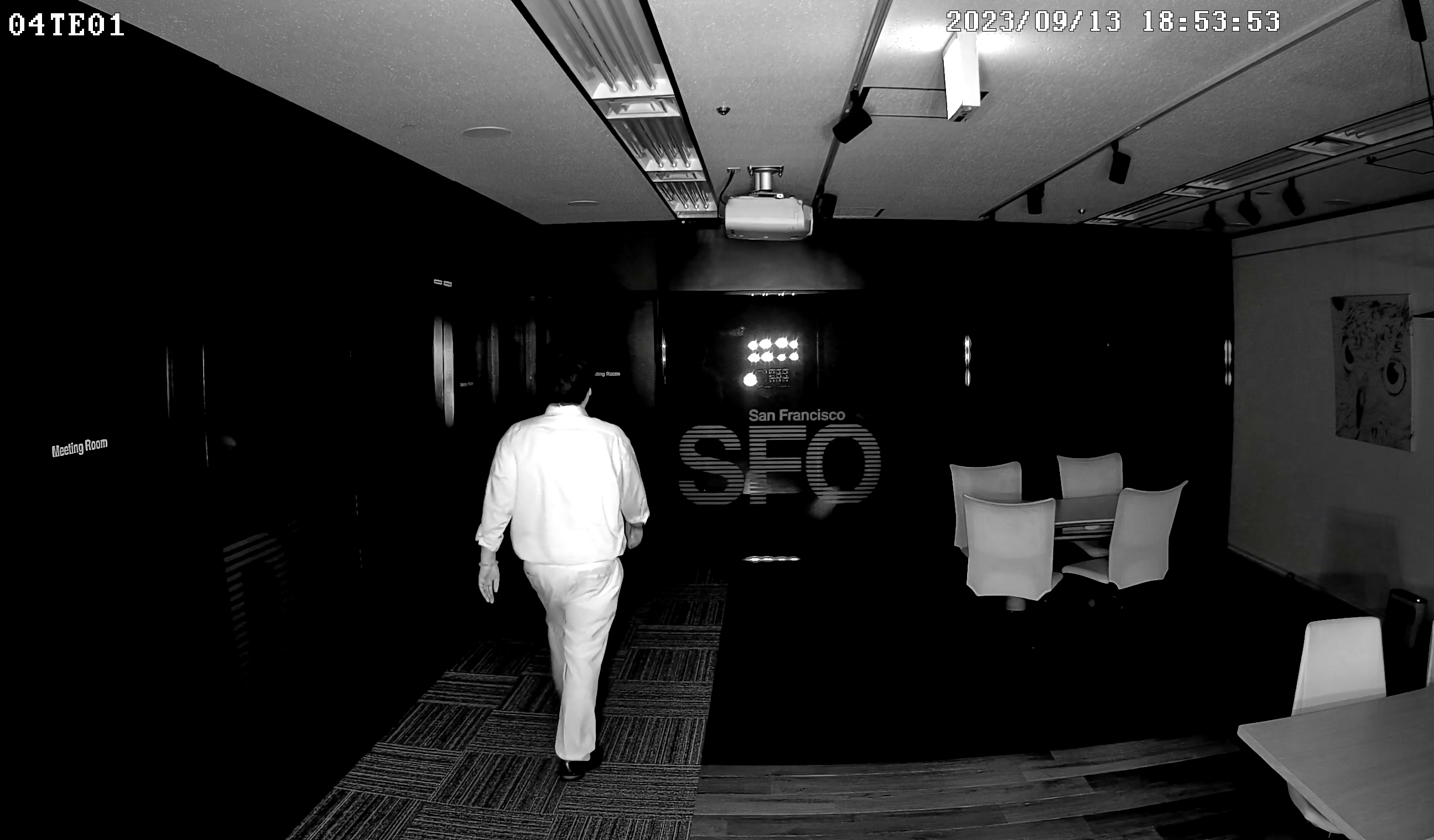 Secula SCL-04TE02】4MP低照度カラー高機能チューブ IPネットワーク