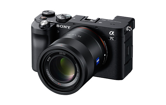 α7C 特長 : 選べるミラーレス専用設計レンズ | デジタル一眼カメラα