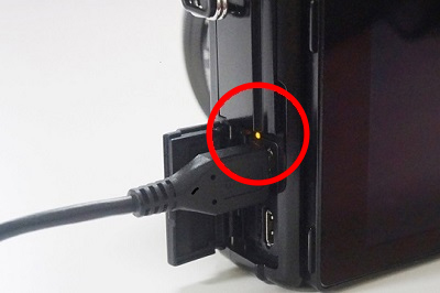 バッテリーを充電する方法 | バッテリーについて | デジタル一眼カメラ