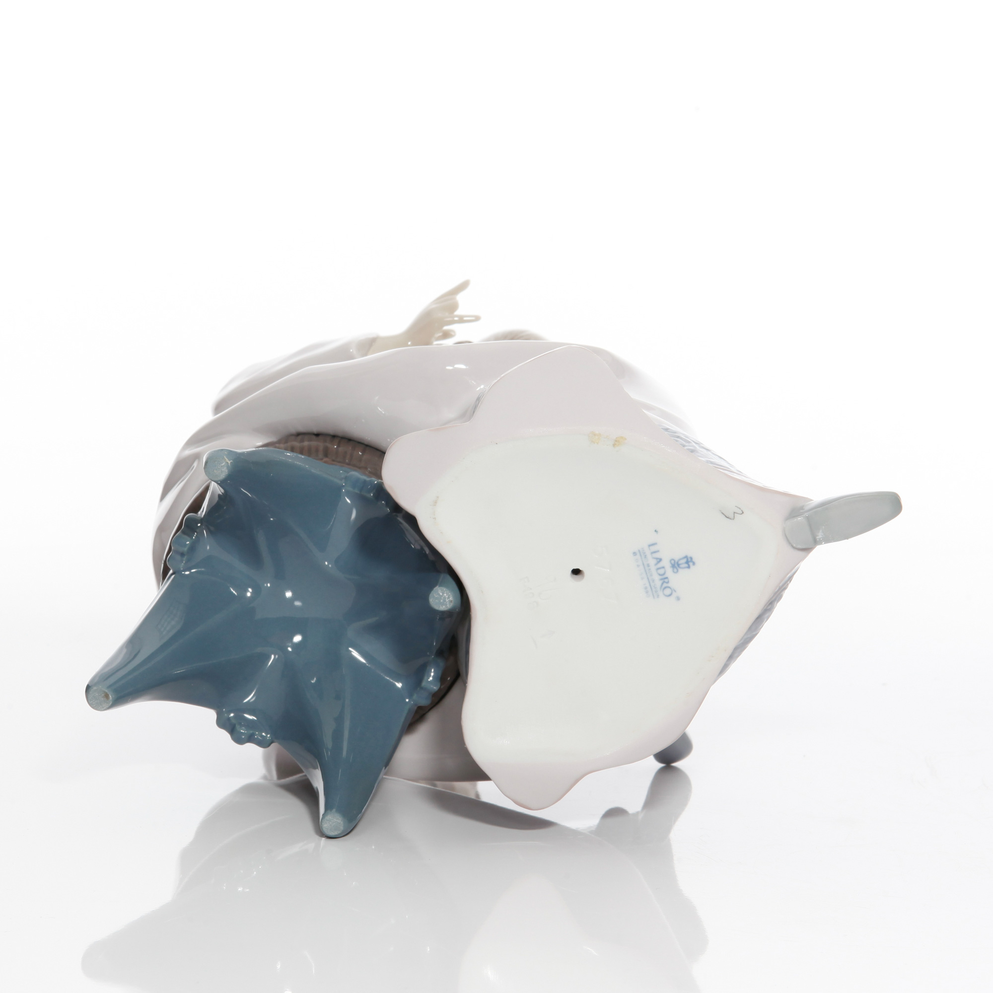 First Sampler 5767 – Lladro Figure – Seaway China Co.