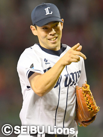 菊池投手、秋山選手が「第46回三井ゴールデン・グラブ賞」受賞