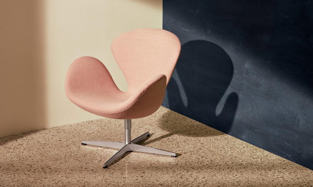 スワンチェア 3320 / エッセンシャルレザー ラーバFRITZ HANSEN