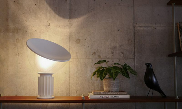 TACCIA テーブルランプ SMALL LED / マットホワイトFlos（フロス