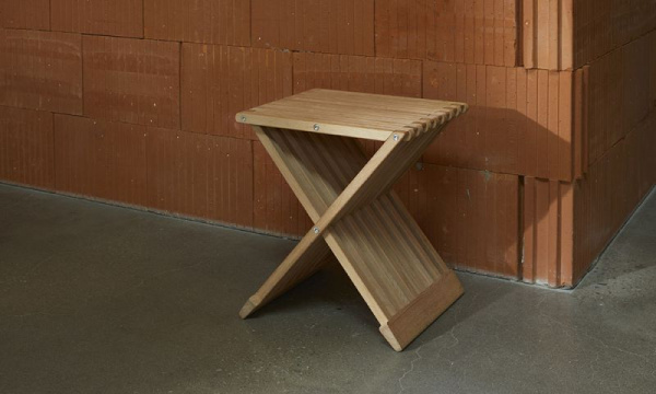 フィオニア スツール / オークFRITZ HANSEN（フリッツ・ハンセン