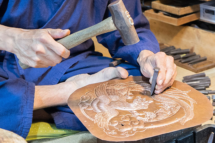 彫金手打金具の魅力① ～2025年新春 縁起を担ぐ彫金手打金具～ | 仙台