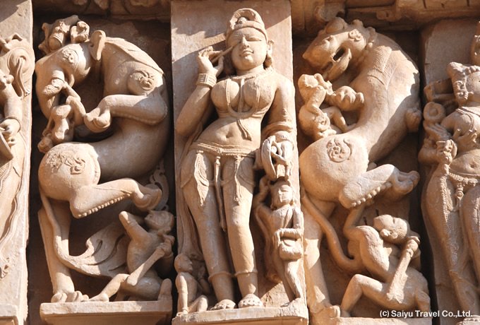 デリーから行くカジュラホと古都オルチャ1泊2日| 西遊インディア