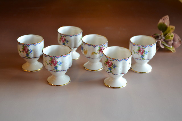 Antique Sam's Collectionロイヤルアルバートプチポワンディナーセット