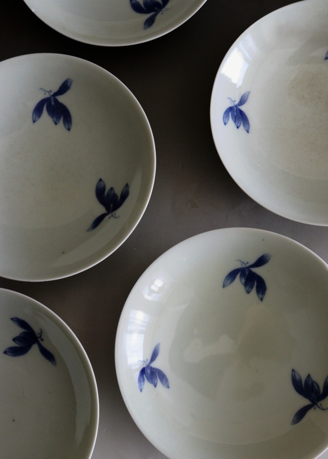 超高級アンティーク 手書き絵付け雲形花柄陶磁器皿 6枚セット 雲型豆皿