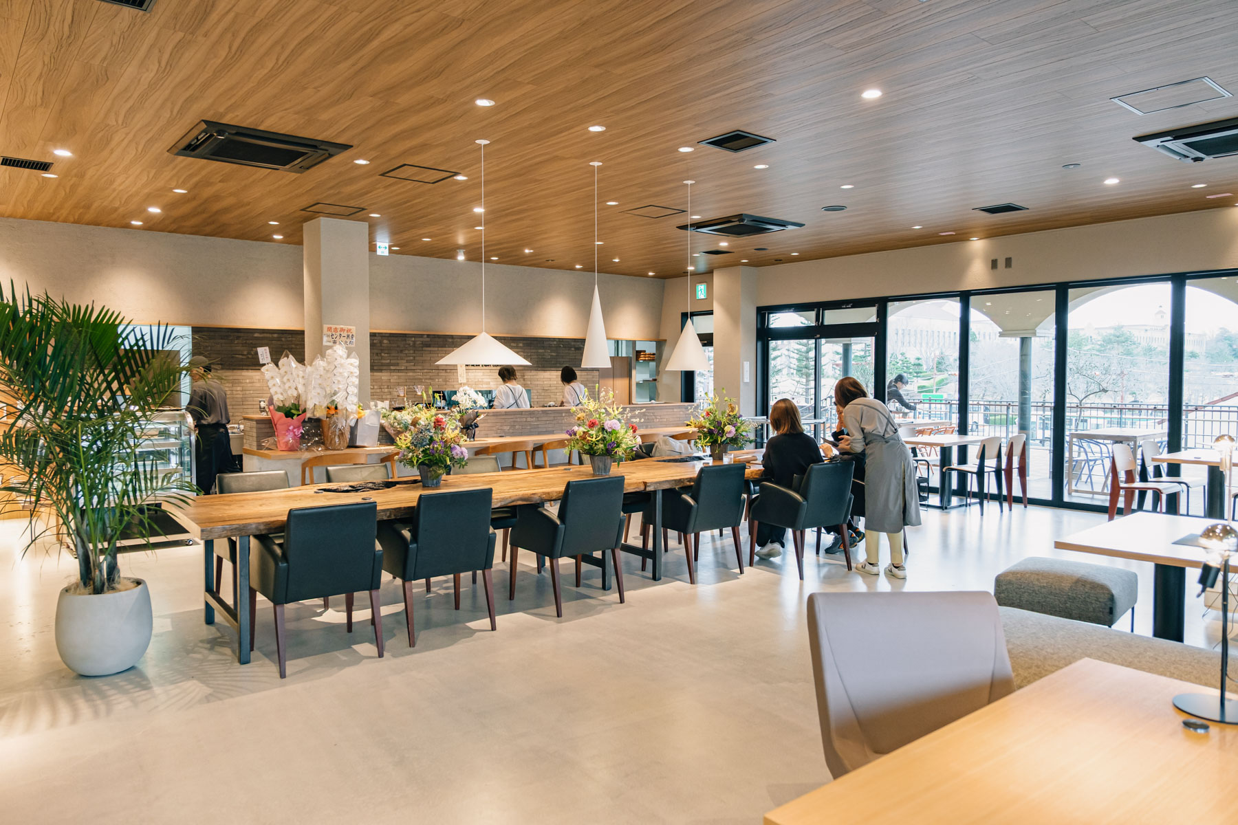 ノーザンエイトコーヒー 三田店】思わず長居したくなる心地よさ！三田