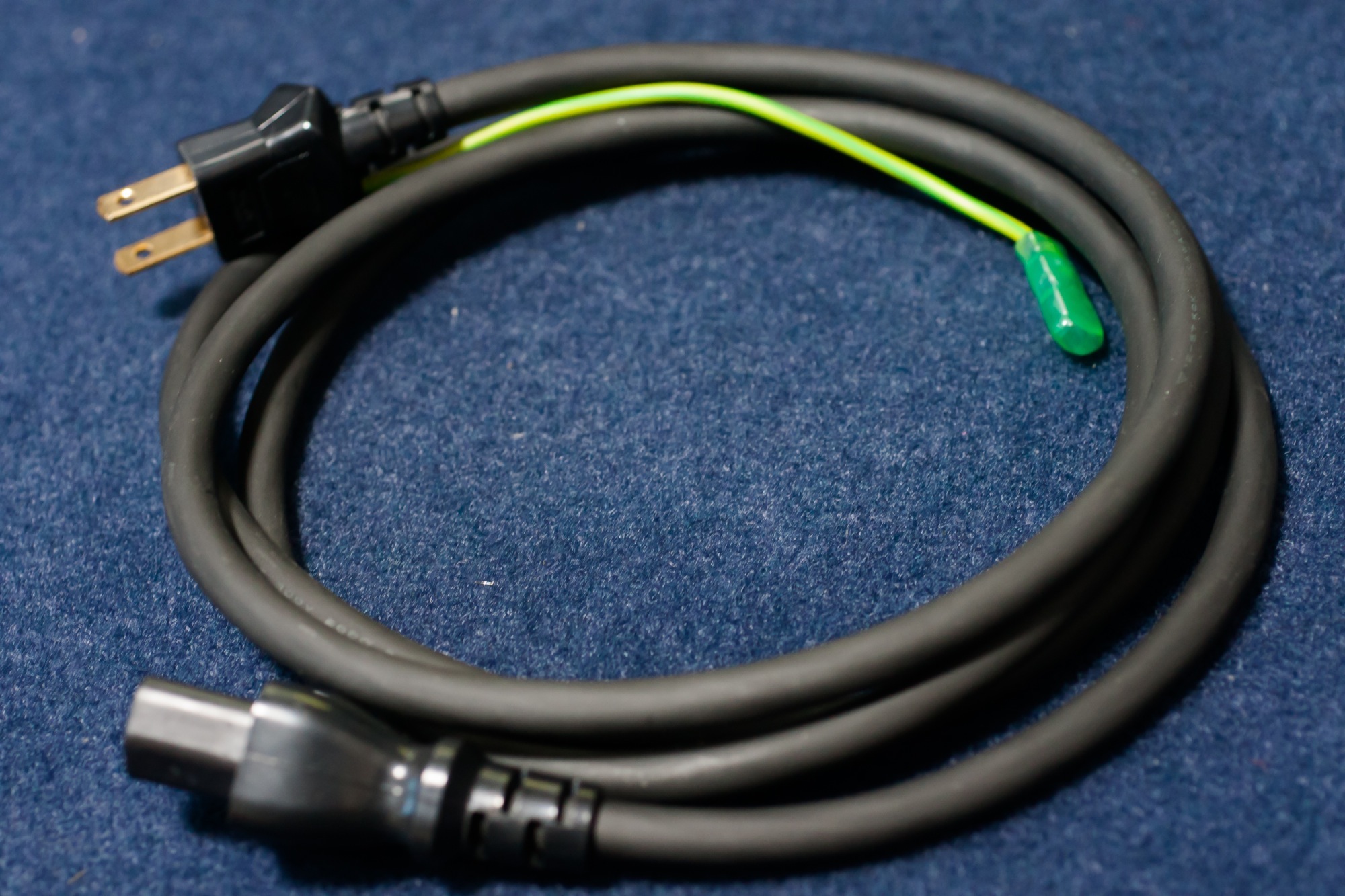 Accuphaseの電源コード | MacBSの日常生活的日記