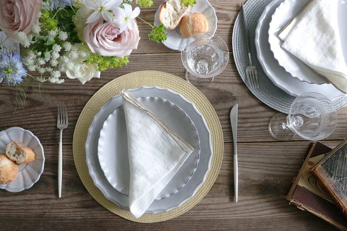 Almaプレースマットラウンドブラック サラグレースランチョンマット