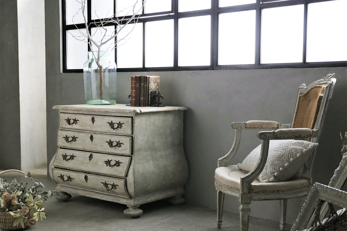 ダッチチェスト1800年 - サラグレース