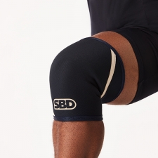 Defy ウェイトリフティングニースリーブ | SBD Apparel Japan