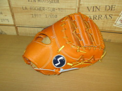 久保田運動具店 80周年 限定復刻軟式グラブ 入荷！ 久保田スラッガーの