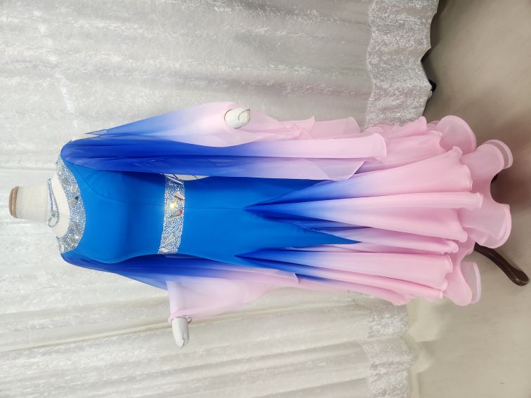 試着・レンタル・購入】ロイヤルブルーにピンクのグラデーション