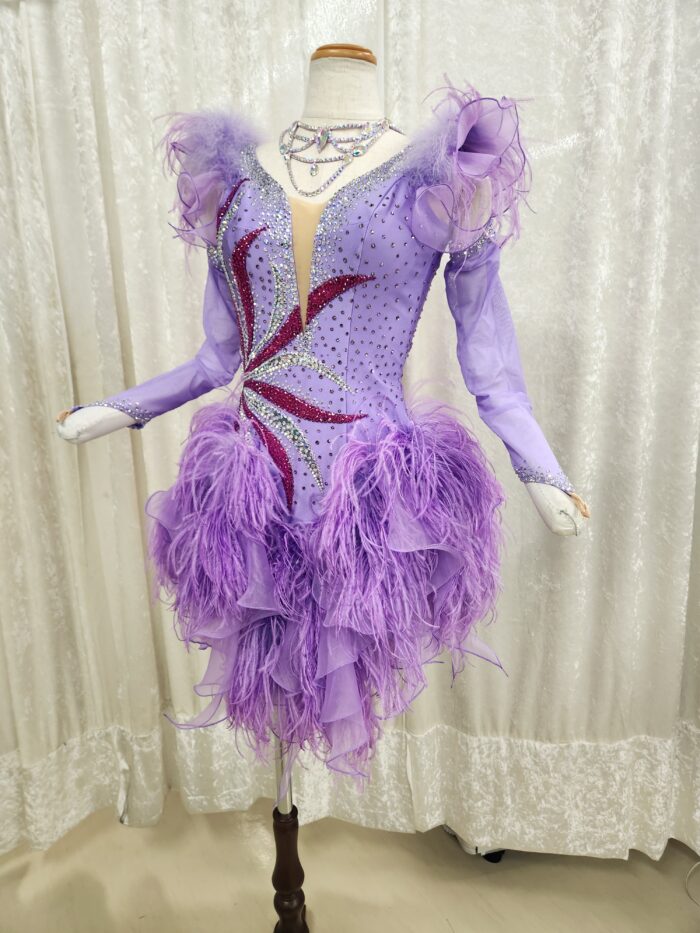 試着・レンタル・購入】フェザー付ラベンダーカラーのラテンドレス510