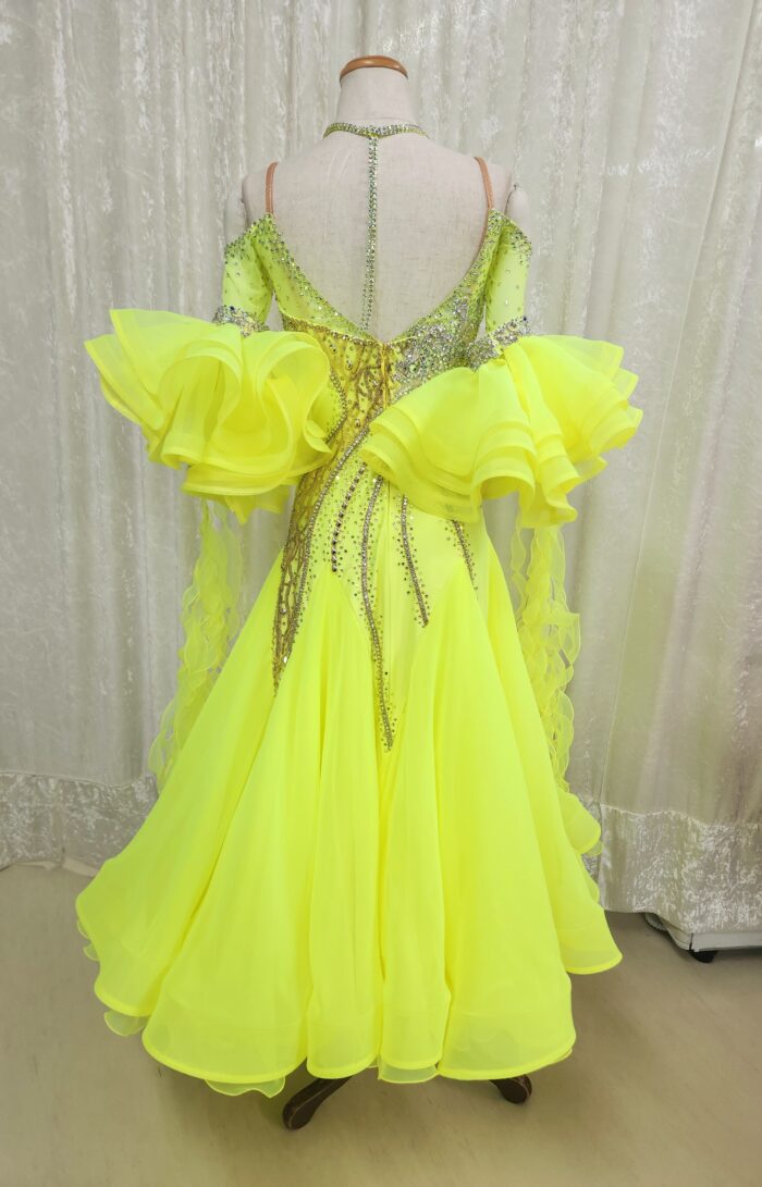 試着・レンタル・購入】社交ダンスドレス ライムカラー Mサイズ