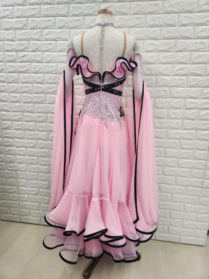 試着・レンタル・購入】社交ダンスドレス Mサイズ ベビーピンク