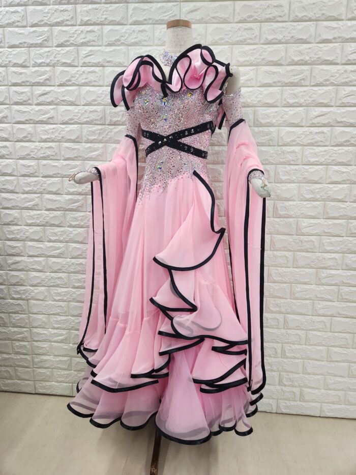 試着・レンタル・購入】社交ダンスドレス Mサイズ ベビーピンク