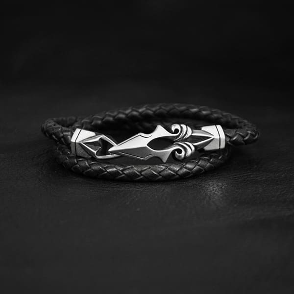 編革レザーブレスレット（ブラック）×シルバー ゴシック調 [DB-083]