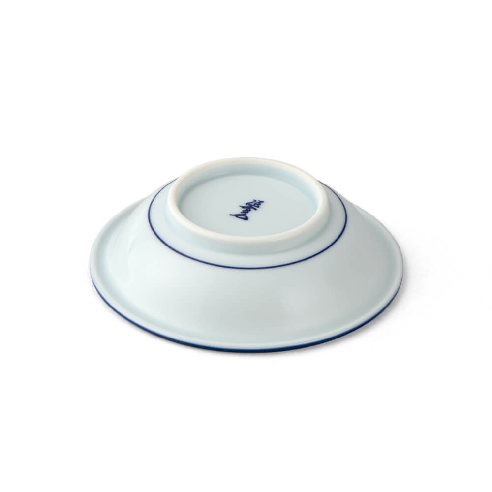 染付根菜図 (丸型) 小皿 ｜ 有田焼の源右衛門窯公式オンラインショップ