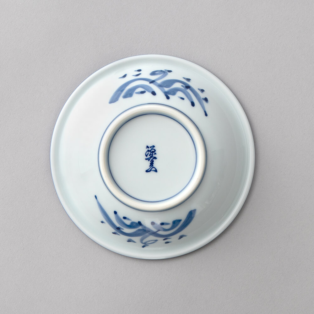 染付四海波 小皿 ｜ 有田焼の源右衛門窯公式オンラインショップ