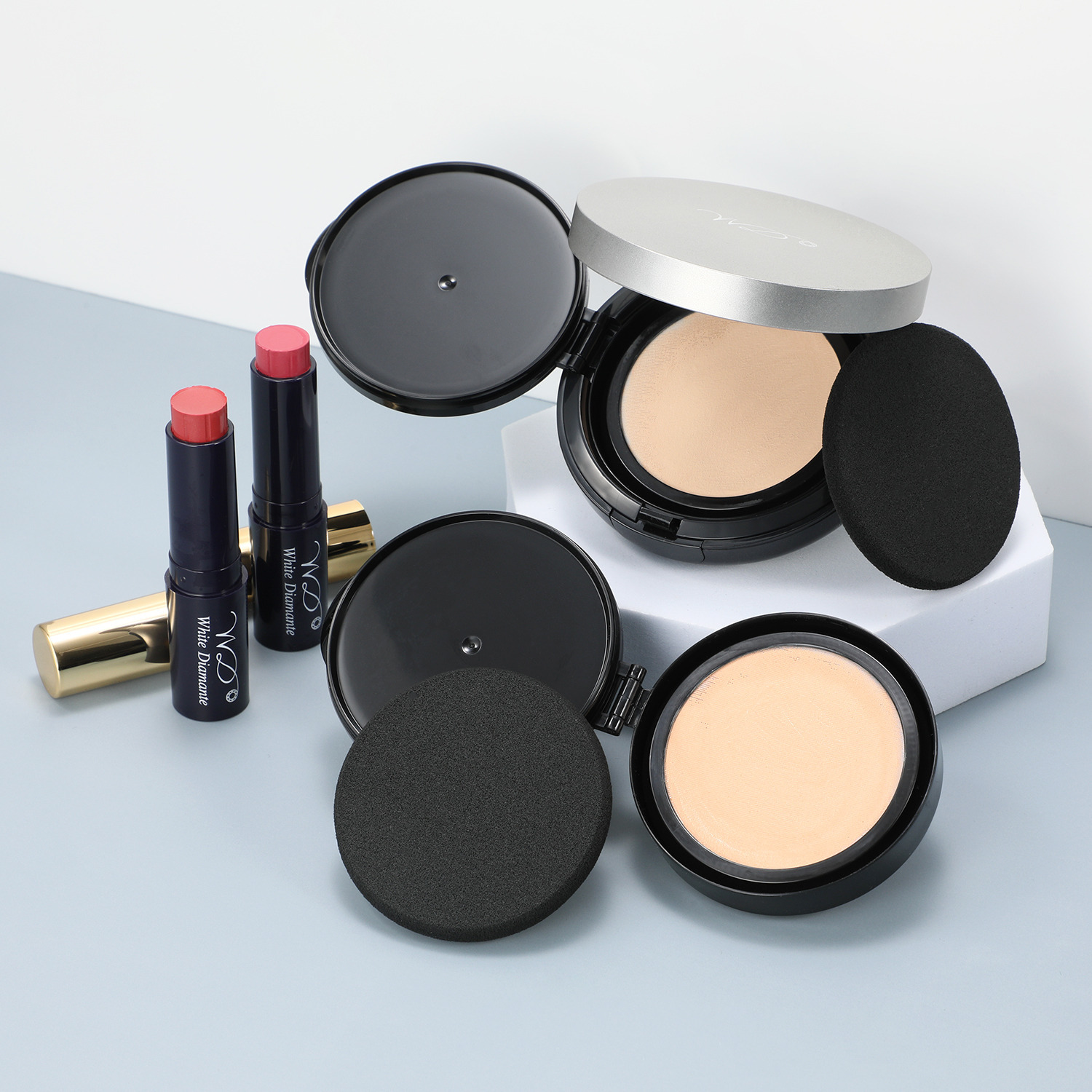 ホワイトディアマンテ 潤いツヤ肌仕上がり 1品7役！ダイレクト