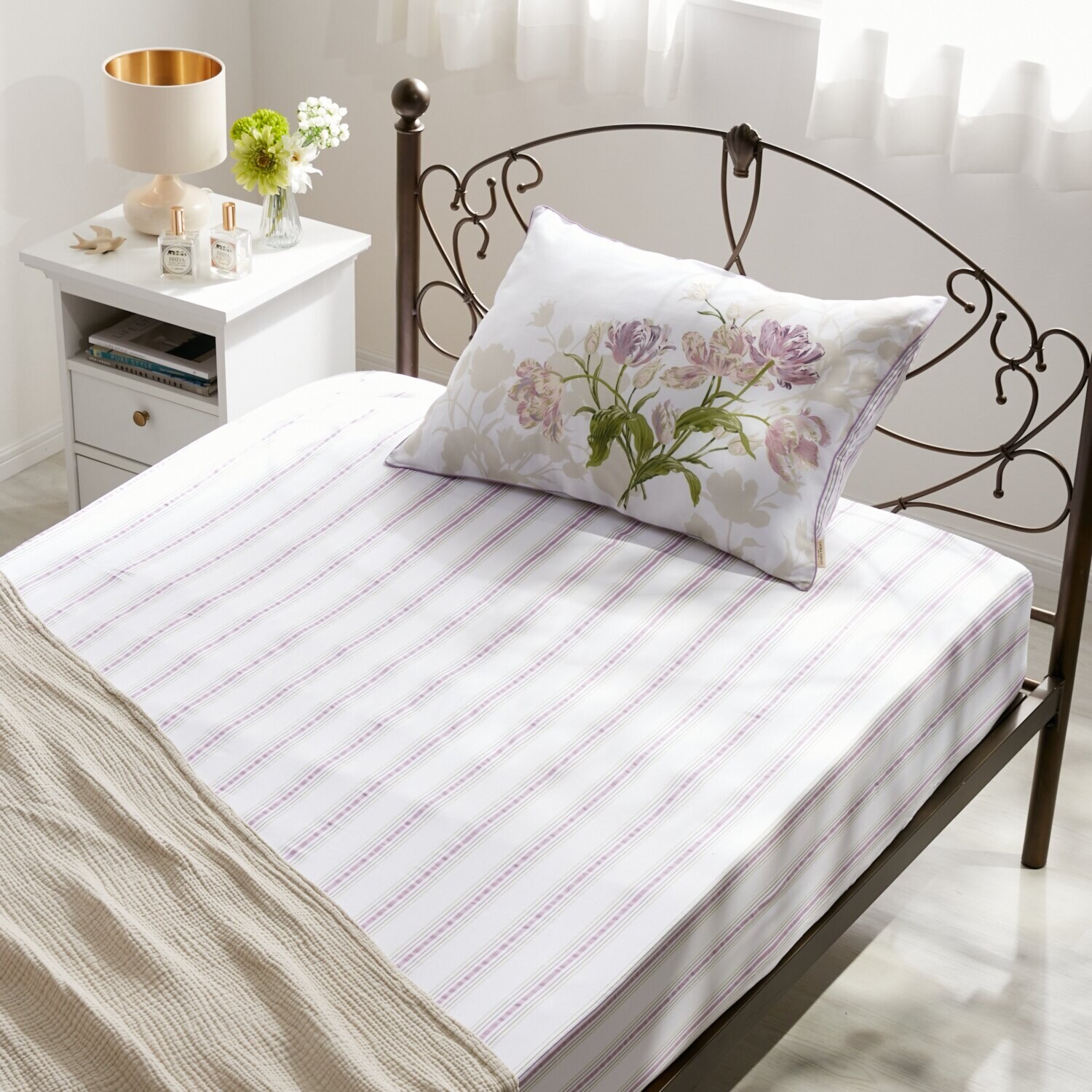 ローラアシュレイ ボックスシーツ セミダブル 新品 楽天市場】ローラ