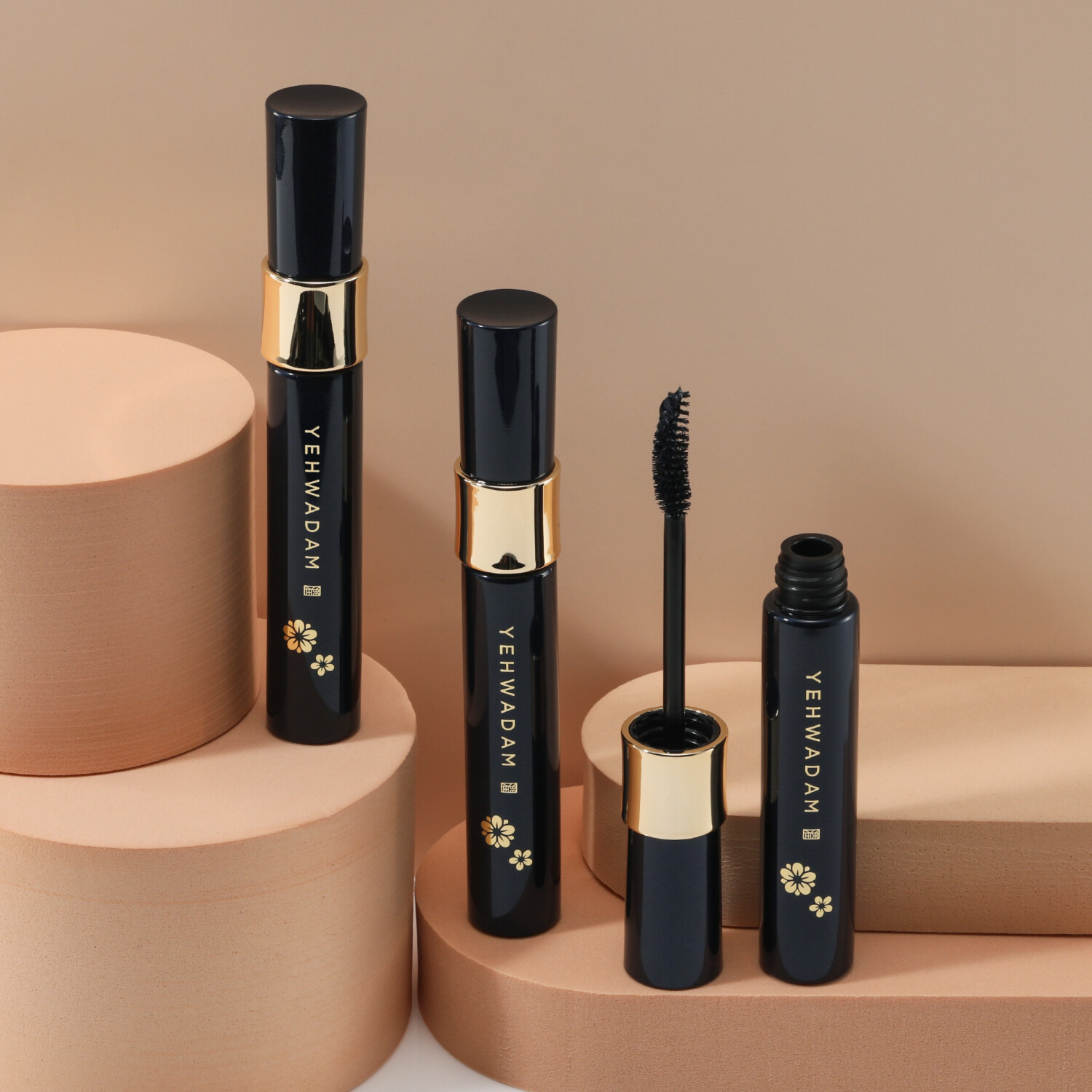 ザ フェイスショップ 1品7機能！ 上品な艶やか目元を演出