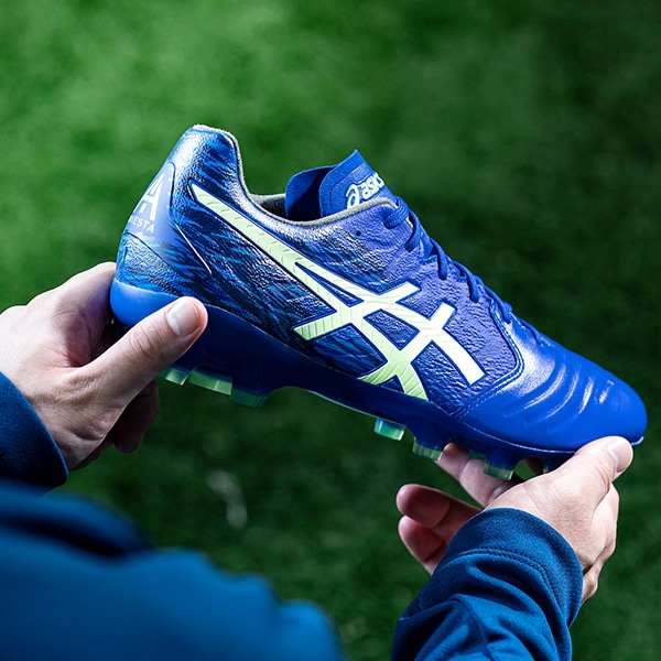 イニエスタ選手限定着用モデル ”ULTREZZA AI”｜アシックス(asics