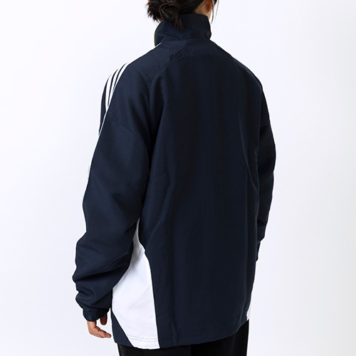 レアル・マドリード URBAN PURIST トラックトップ／サッカーショップKAMO